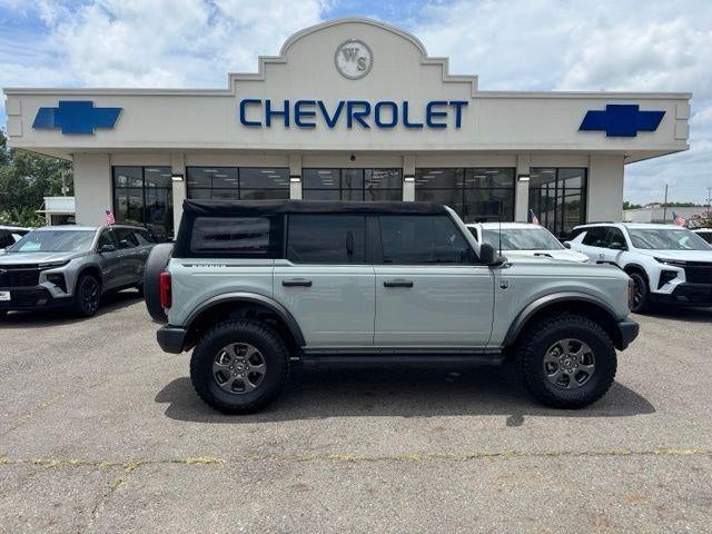 2022 Ford Bronco Base in Cactus Gra — front three-quarter view